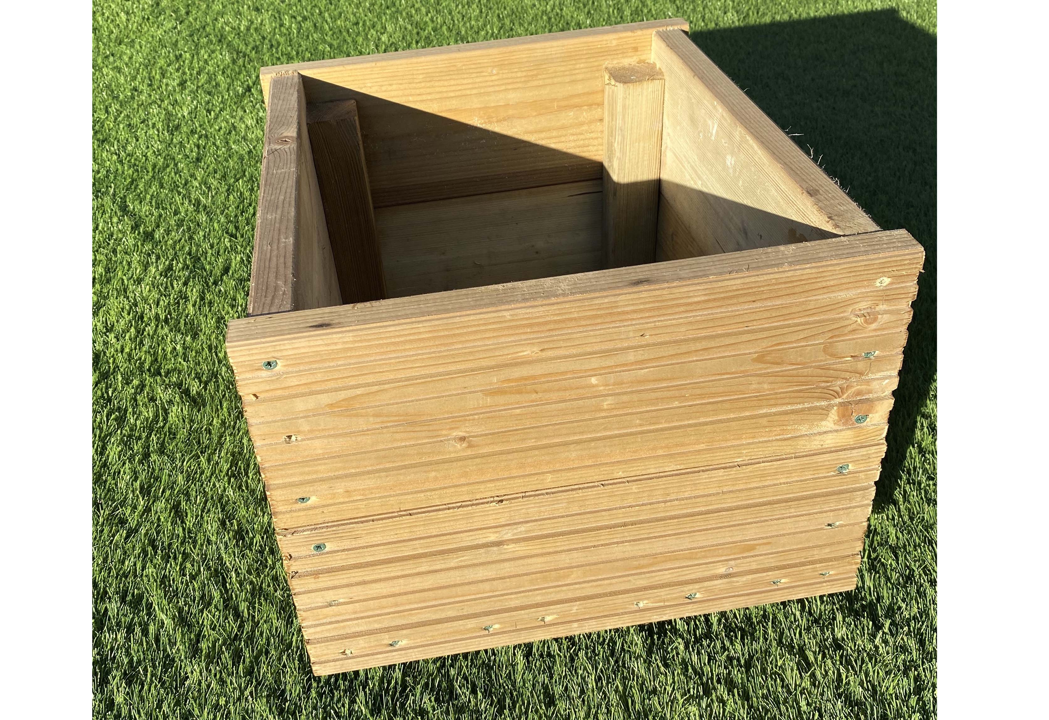 Square Planter 5945